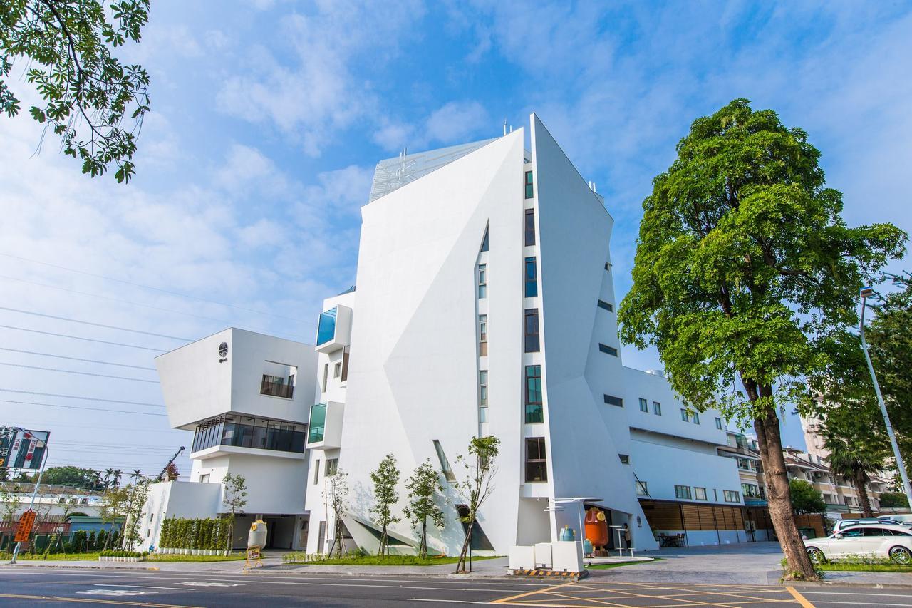 Sun Dialogue Hotel-By Cosmos Creation Chiayi City Luaran gambar