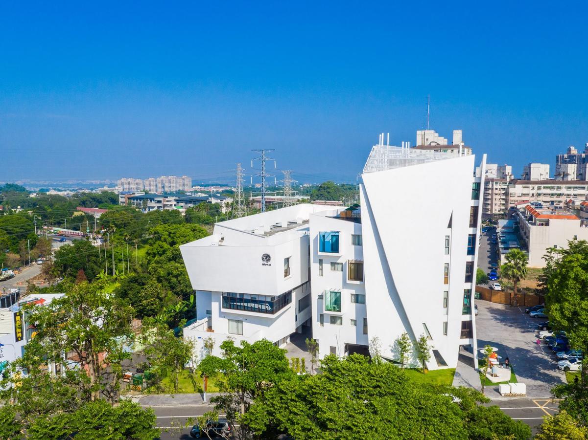 Sun Dialogue Hotel-By Cosmos Creation Chiayi City Luaran gambar