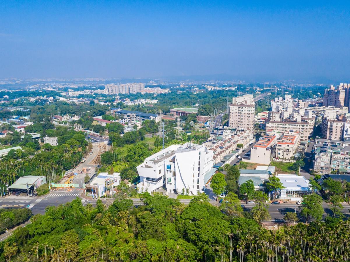 Sun Dialogue Hotel-By Cosmos Creation Chiayi City Luaran gambar